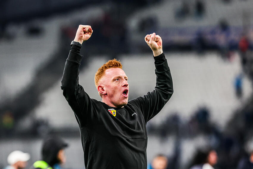 Mercato RC Lens : un renfort très inattendu pour l’attaque de Will Still ?