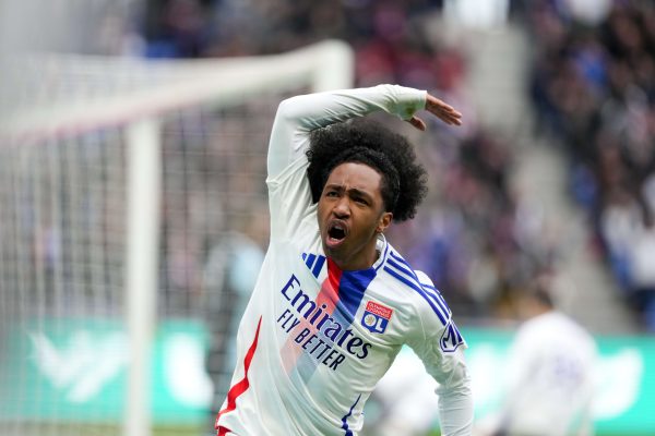 OL : Malick Fofana déjà de retour face à Manchester United ?