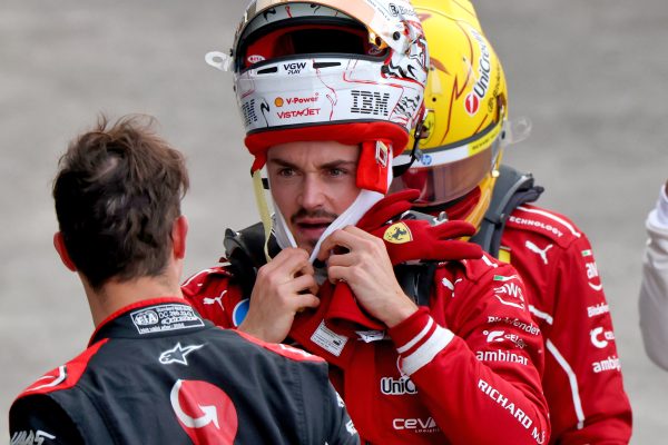 F1 : frustré, Charles Leclerc tacle Ferrari