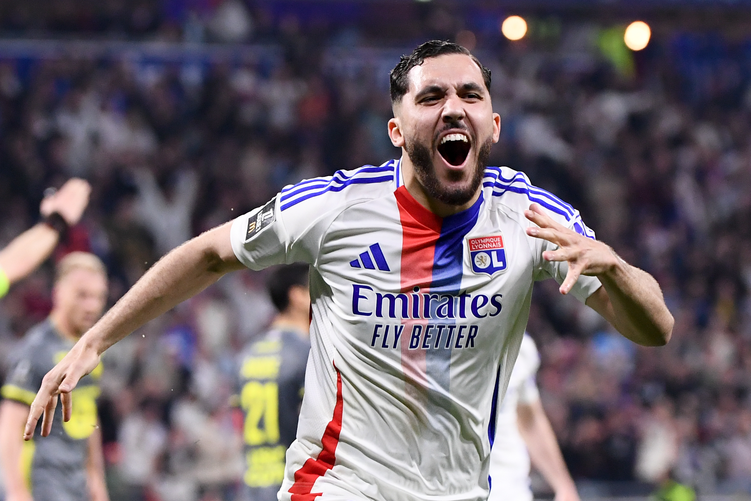 Mercato OL : combien vaut réellement Rayan Cherki ?