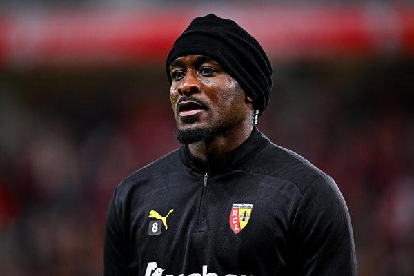 Mercato RC Lens : 3 attaquants pour remplacer M’Bala Nzola