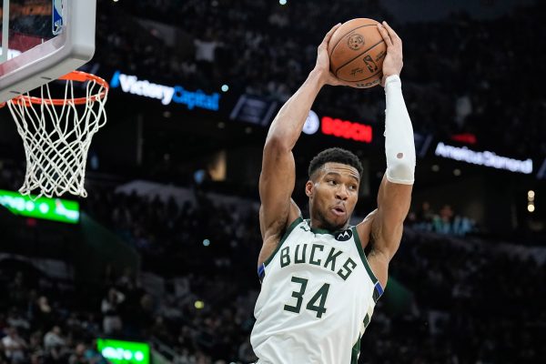 NBA : La déclaration de Giannis Antetokounmpo qui condamne le rêve des Spurs