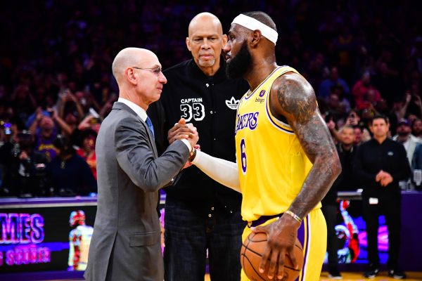 NBA : LeBron James veut bien mettre la main sur le basket européen