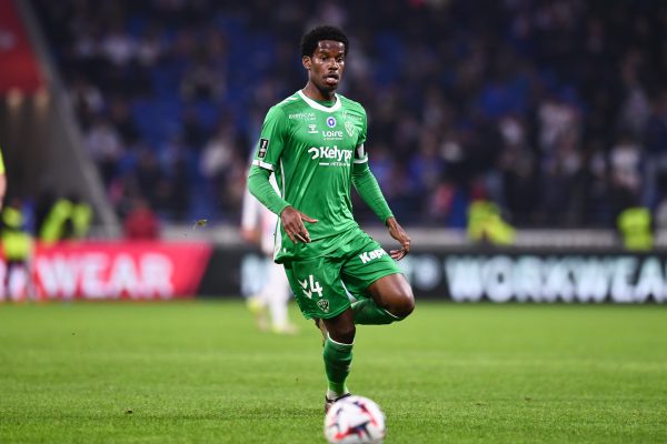 Mercato ASSE : Ivan Gazidis fixe la condition du départ de Pierre Ekwah