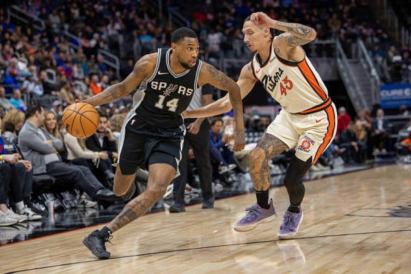 NBA : un ex-sniper des Warriors de Steph Curry rejoint les Spurs de Wembanyama