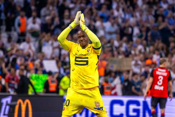 Mercato Rennes : priorité de Lorient, Steve Mandanda poussé à la retraite ?