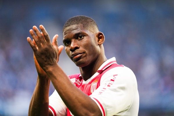 Mercato Rennes : coût, salaire… Quel est le meilleur choix entre Stassin et Embolo ?