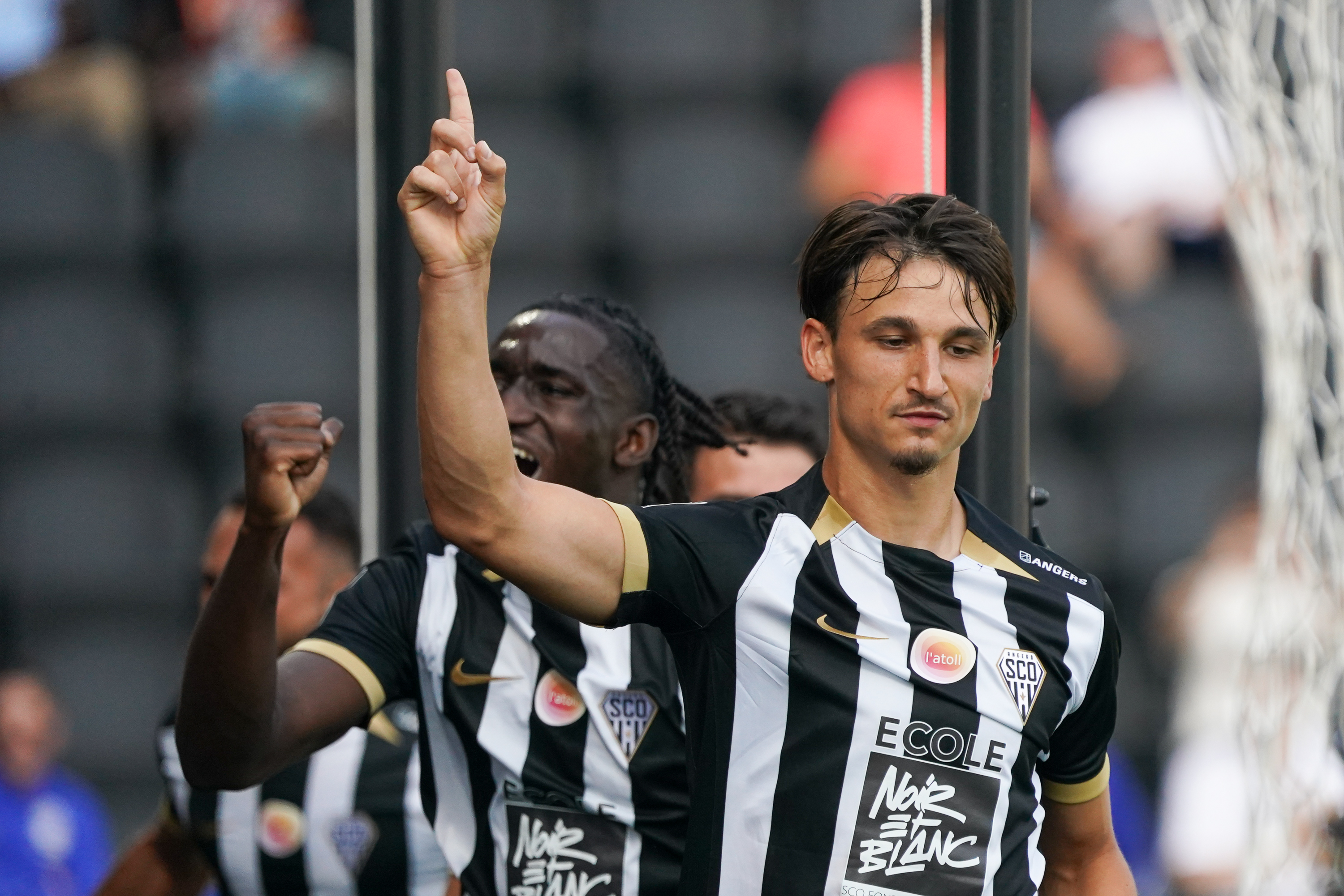 Mercato Rennes : Angers tient le successeur d’Esteban Lepaul pour 0€