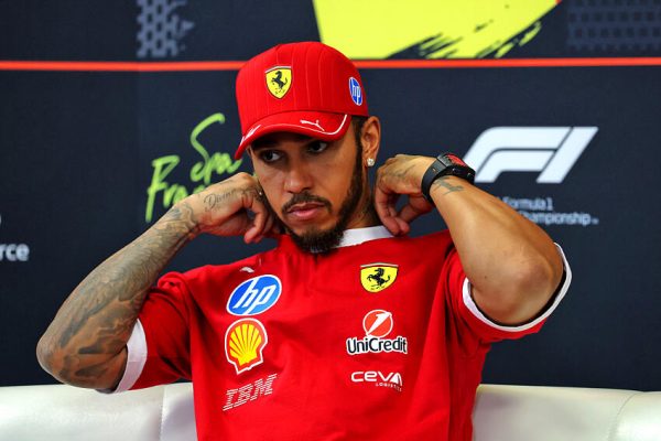 F1 : “90% n’en voulaient pas”, le terrible désaveu de Ferrari sur Lewis Hamilton
