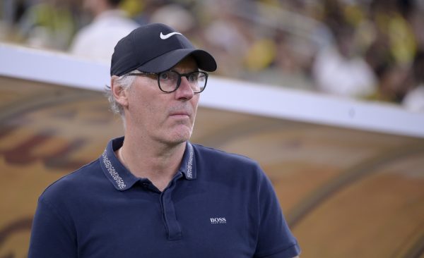 Paris FC : Pourquoi Laurent Blanc peut sérieusement remplacer Stéphane Gilli