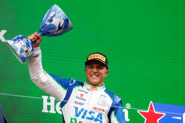 F1 : Où se situe Isack Hadjar par rapport aux autres rookies de Formule 1 ?