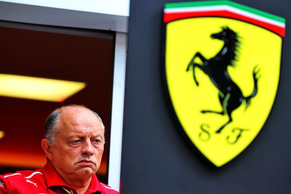 F1 : Christian Horner discute avec Ferrari, Fred Vasseur voit rouge
