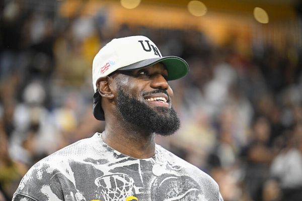 NBA : LeBron James, blessé, s’offre un triste record