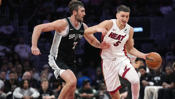 NBA : Pourquoi Luke Kornet peut être le facteur X des Spurs