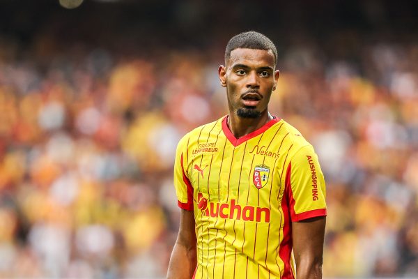 Mercato RC Lens : 26 minutes jouées… Une grosse vente de l’été 2025 pourrait déjà partir