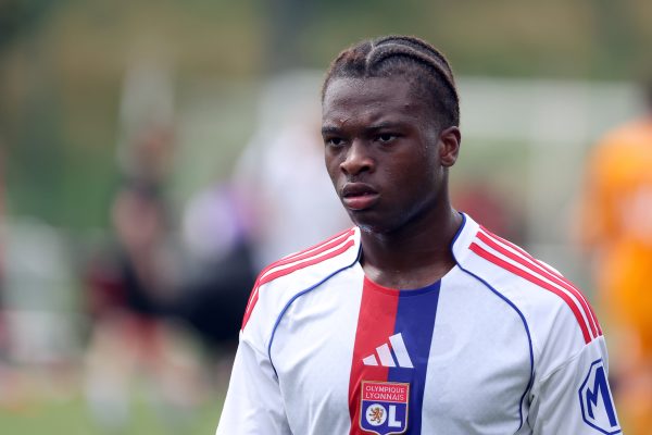 OL : Pourquoi la prolongation d’Enzo Molebe est une excellente nouvelle pour Paulo Fonseca