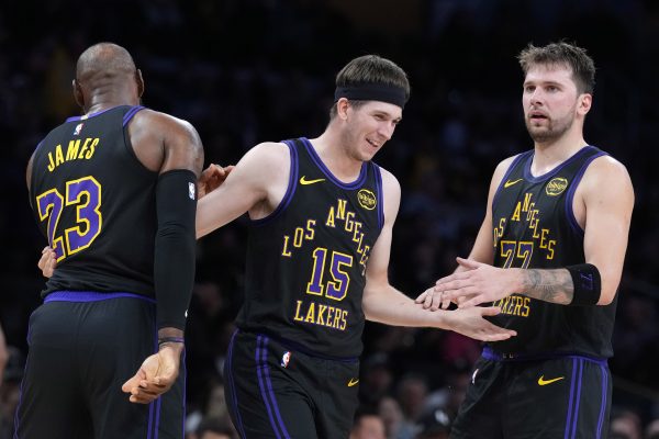 NBA : LeBron, Doncic, Reaves, Ayton… Des Lakers Galactiques enfin prêts à viser le titre ?