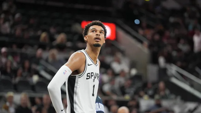 Victor Wembanyama effraie déjà la NBA avant le début de saison !