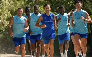 OM : début des hostilités