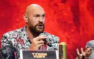 Boxe : “Son pays est en guerre donc…”, Fury fait scandale après sa défaite face à Usyk