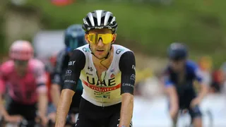 UAE Tour 2024 : Adam Yates souffre d’une commotion cérébrale