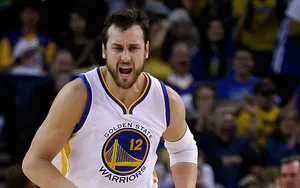 Andrew Bogut revient aux Warriors