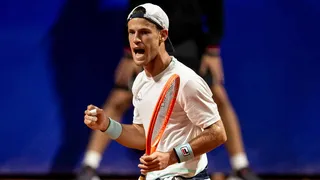 ATP – Buenos Aires : Schwartzman solide et Kecmanović vainqueur du duel Serbe