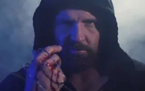 Dean Ambrose n’est plus, Jon Moxley est de retour