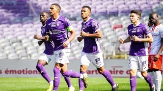 Ligue 2 : Toulouse accroché par Pau, Clermont touche la Ligue 1 du doigt