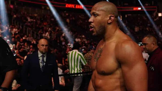 UFC 310 : “Il n’y avait plus de pied”, les nouvelles peu rassurantes de Ciryl Gane
