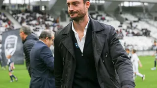 Bordeaux : malgré la victoire contre Annecy, Albert Riera tance ses joueurs et les supporters !