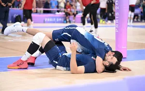 JO 2024 : Les volleyeurs français reviennent de l’enfer et se qualifient pour la demi-finale