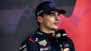 F1 : Max Verstappen choqué par les débuts d’Ollie Bearman (Ferrari) !