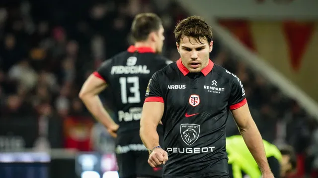 Top 14 : Antoine Dupont pourrait quitter le Stade Toulousain après les JO 2024