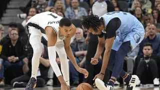 NBA : un joueur choqué par la taille des mains de Victor Wembanyama !