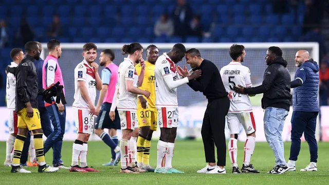 Mercato VAFC : un ancien de Ligue 1 rejoint une destination exotique (Officiel)