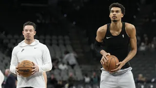 NBA : Une pépite des Spurs envoie un message fort à Mitch Johnson