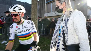 Marion Rousse réagit aux propos de Patrick Lefevere sur Julian Alaphilippe