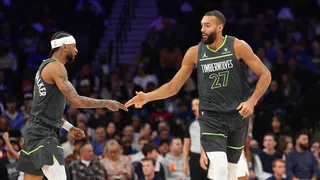 NBA : Rudy Gobert enchaine les records avec les Wolves face à Yabusele