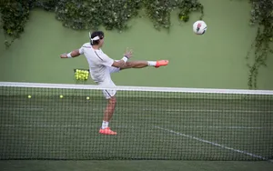 Ça m’énerve les footeux qui jouent au tennis !