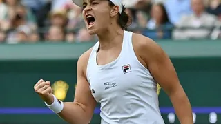 Wimbledon (F) : Barty et Kerber complètent le carré