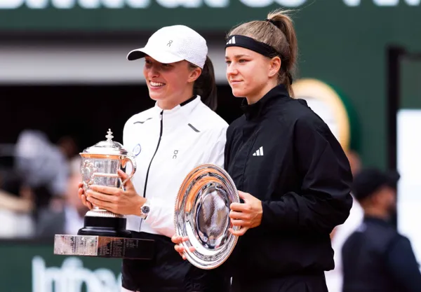 Iga Swiatek a dominé Karolina Muchova en finale pour s'offrir le troisième Roland Garros de sa jeune carrière, à seulement 22 ans (iconsport)