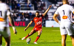 XV de France : Léo Barré pallie le forfait de Melvyn Jaminet et rejoint le groupe des 34 joueurs pour affronter l’Irlande