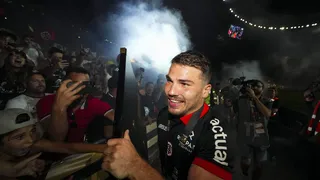 À peine sacré avec Toulouse, Antoine Dupont pense déjà aux JO