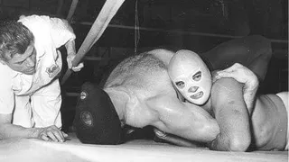 L’ange blanc, le héros descendu du ciel.