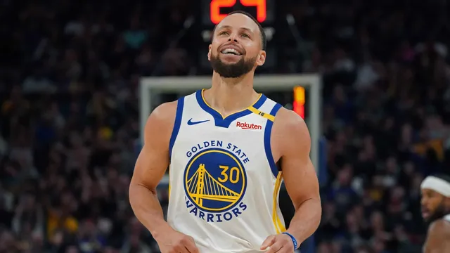 NBA : Stephen Curry accepte un poste administratif en NCAA