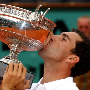 Résultat de recherche d'images pour "albert costa roland garros 2002"