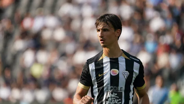 Mercato Rennes : Estéban Lepaul peut-il faire oublier Arnaud Kalimuendo ?