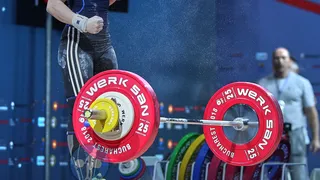 L’haltérophilie se décline aussi au féminin.