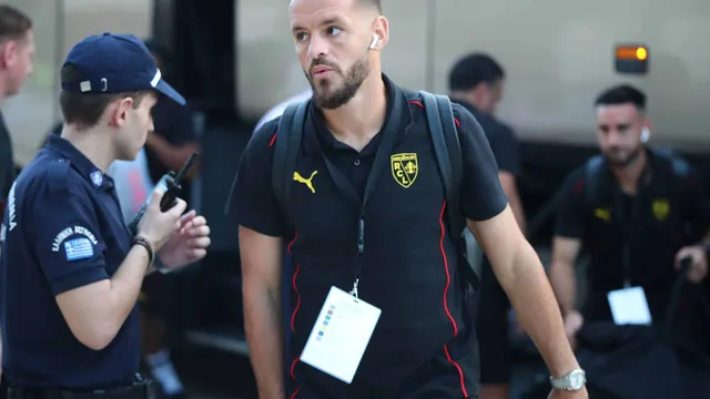 RC Lens : “Je n’ai peur de rien à part de mes parents”, Jonathan Gradit prévient avant le Derby